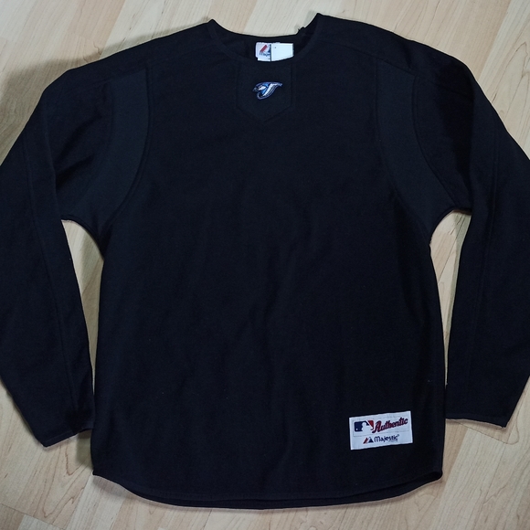 🔥Bluejays Vintage middle logo Majestic sweater🔥 - Picture 6 of 6
